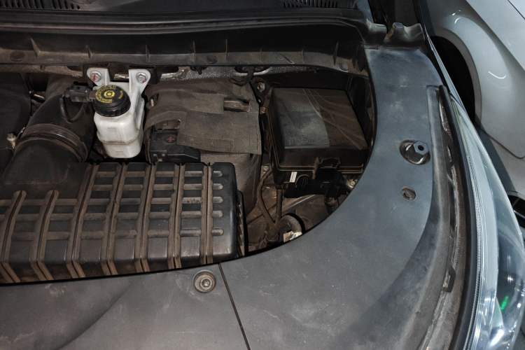 Used GAC Trumpchi M8 2021 Lingxiu Series 390T Deluxe Edition Engine Bay Left