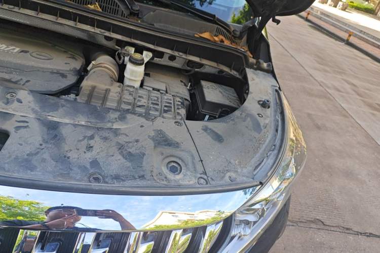 Used GAC Trumpchi M8 2021 Lingxiu Series 390T Deluxe Edition Engine Bay Left