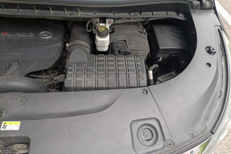 Used GAC Trumpchi M8 2021 Lingxiu Series 390T Deluxe Edition Engine Bay Left