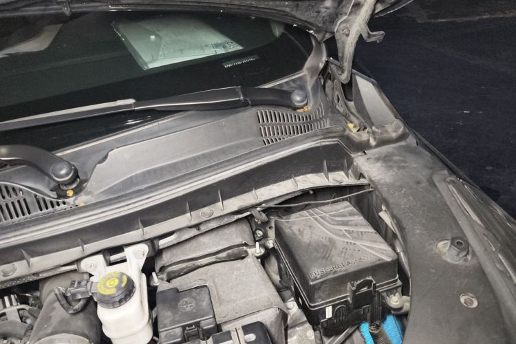 Used GAC Trumpchi M8 2021 Lingxiu Series 390T Deluxe Edition Engine Bay Left