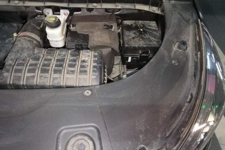 Used GAC Trumpchi M8 2021 Lingxiu Series 390T Luxury Edition Engine Bay Left