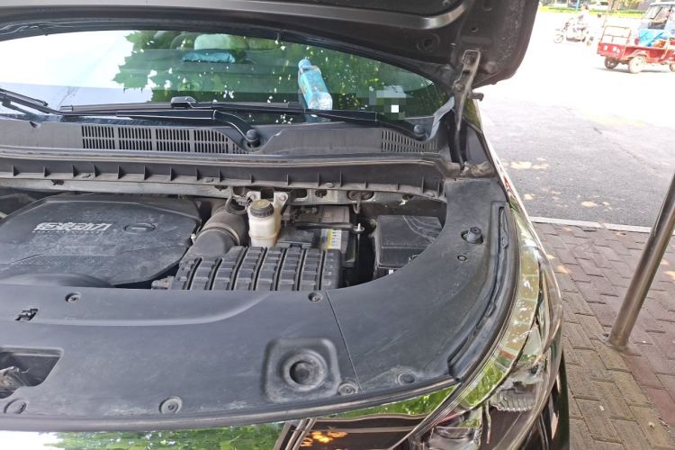 Used GAC Trumpchi M8 2021 Lingxiu Series 390T Luxury Edition Engine Bay Left