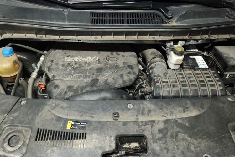 Used GAC Trumpchi M8 2021 Revised Version Lingxiu Series 390T Luxury Edition Engine Bay
