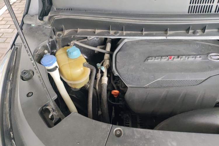 Used GAC Trumpchi M8 2021 Master Series 390T Prestige Edition Engine Bay Right