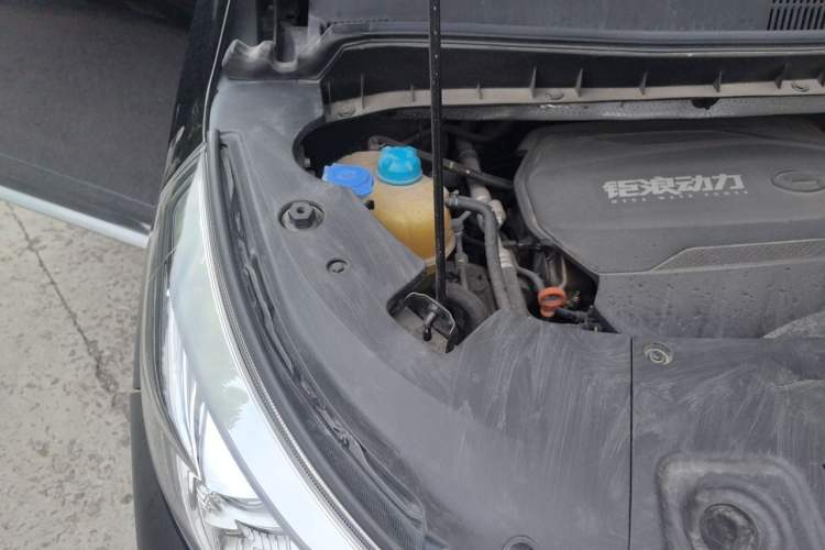 Used GAC Trumpchi M8 2021 Master Series 390T Ultimate Edition Engine Bay Right