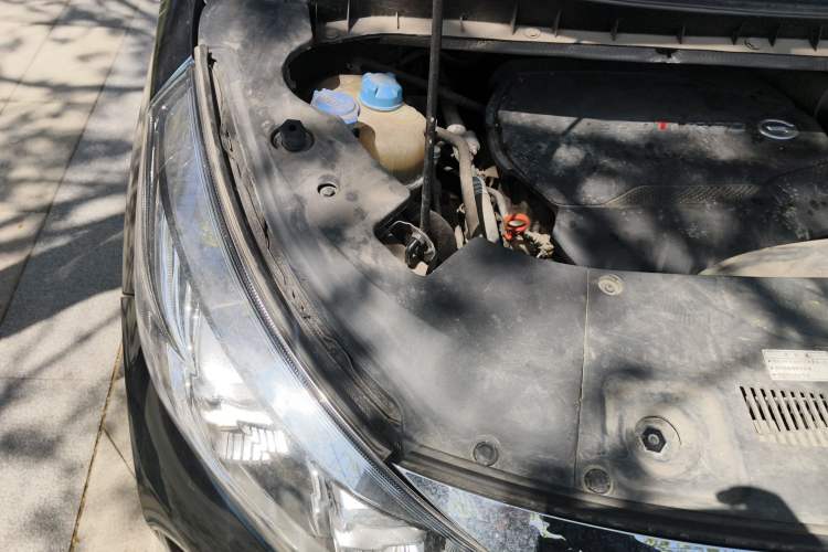 Used GAC Trumpchi M8 2021 Lingxiu Series 390T Deluxe Edition Engine Bay Right