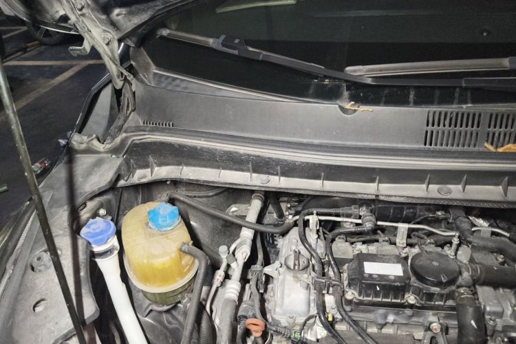 Used GAC Trumpchi M8 2021 Lingxiu Series 390T Deluxe Edition Engine Bay Right