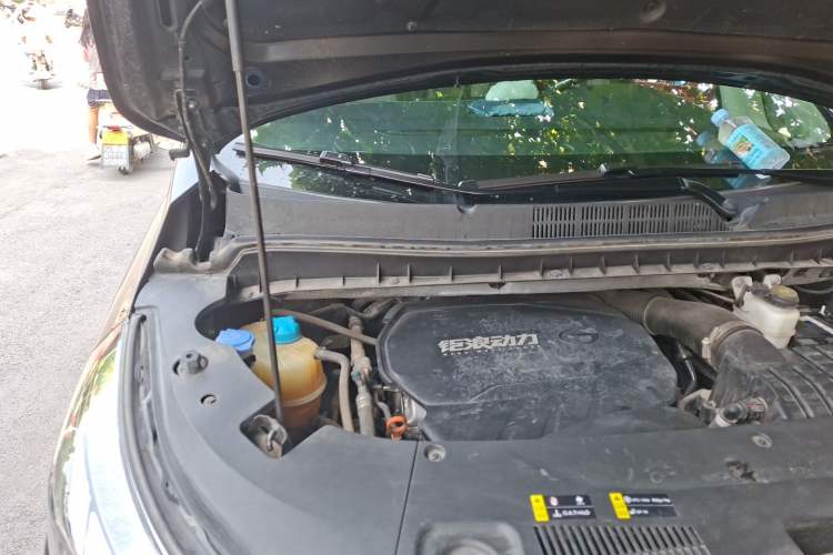 Used GAC Trumpchi M8 2021 Lingxiu Series 390T Luxury Edition Engine Bay Right