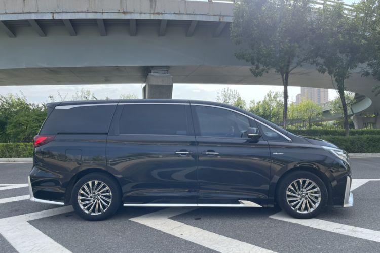 Used GAC Trumpchi M8 2021 Master Series 390T Ultimate Edition Exterior 1