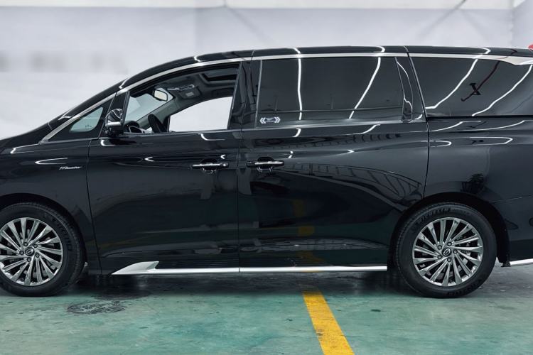 Used GAC Trumpchi M8 2021 Master Series 390T Ultimate Edition Exterior 3