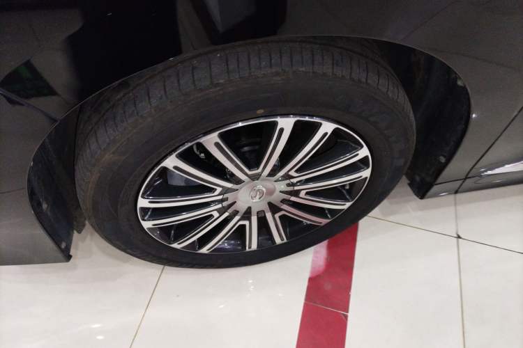 Used GAC Trumpchi M8 2021 Lingxiu Series 390T Deluxe Edition Exterior 4