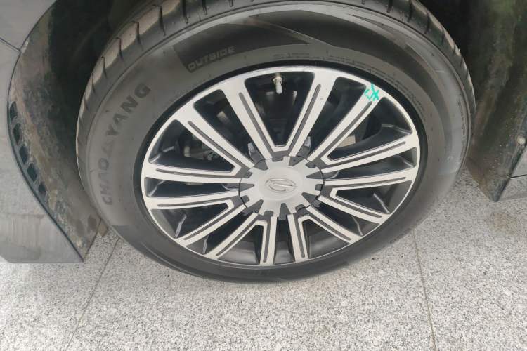 Used GAC Trumpchi M8 2021 Lingxiu Series 390T Ultimate Edition Exterior 4