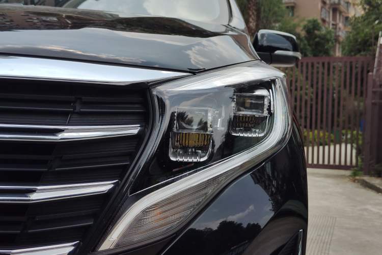 Used GAC Trumpchi M8 2021 Lingxiu Series 390T Deluxe Edition Exterior 7