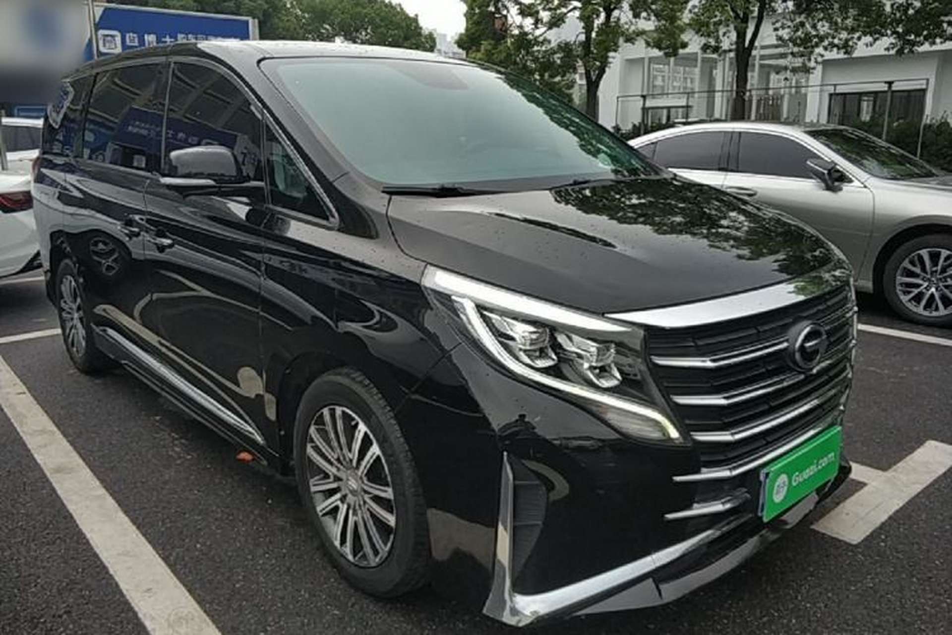 Used GAC Trumpchi M8 2021 Lingxiu Series 390T Ultimate Edition Front Right 45 Deg