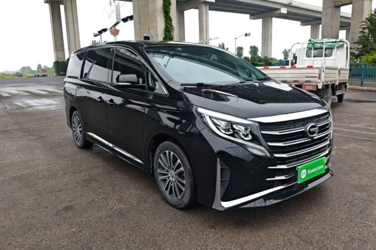 Used GAC Trumpchi M8 2021 Lingxiu Series 390T Deluxe Edition Front Right 45 Deg