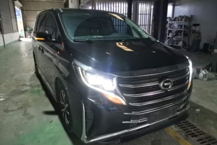 Used GAC Trumpchi M8 2021 Lingxiu Series 390T Deluxe Edition Front Right 45 Deg