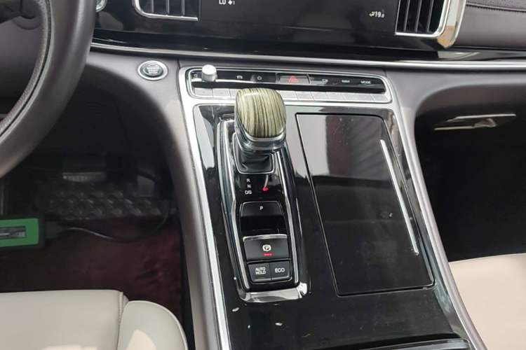 Used GAC Trumpchi M8 2021 Master Series 390T Ultimate Edition Gear Lever
