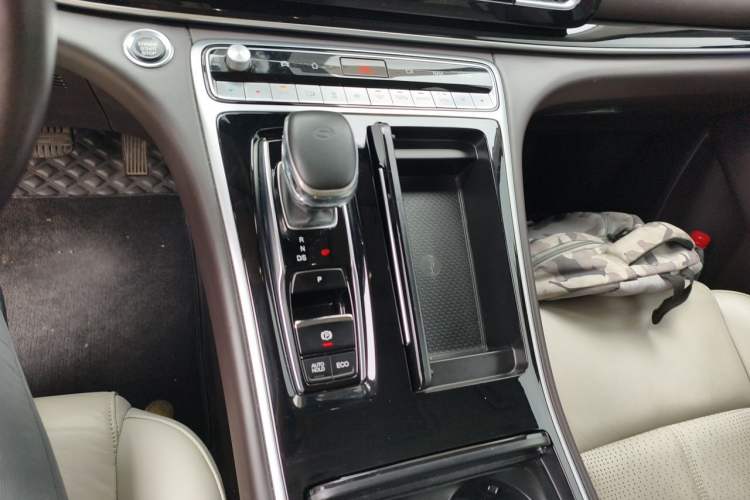 Used GAC Trumpchi M8 2021 Lingxiu Series 390T Ultimate Edition Gear Lever