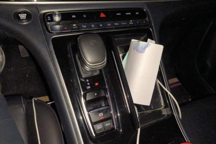 Used GAC Trumpchi M8 2021 Lingxiu Series 390T Deluxe Edition Gear Lever