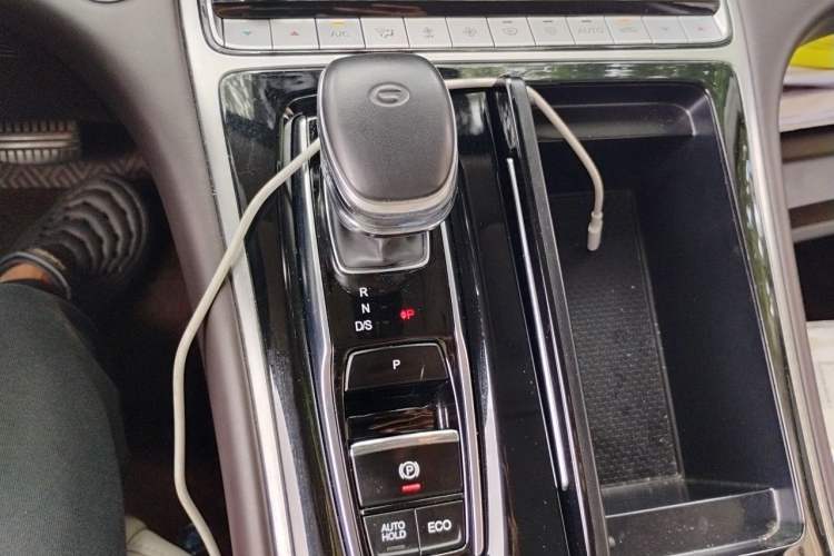Used GAC Trumpchi M8 2021 Lingxiu Series 390T Luxury Edition Gear Lever