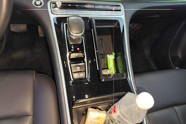 Used GAC Trumpchi M8 2021 Lingxiu Series 390T Deluxe Edition Gear Lever