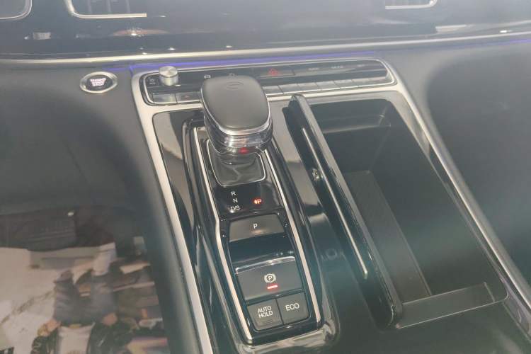 Used GAC Trumpchi M8 2021 Lingxiu Series 390T Deluxe Edition Gear Lever