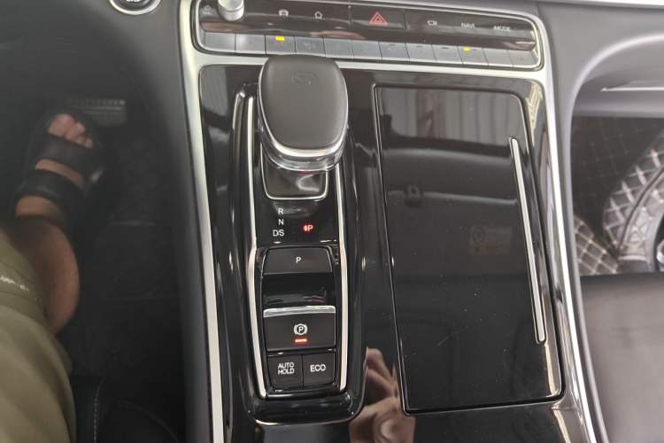 Used GAC Trumpchi M8 2021 Master Series 390T Prestige Edition Gear Lever