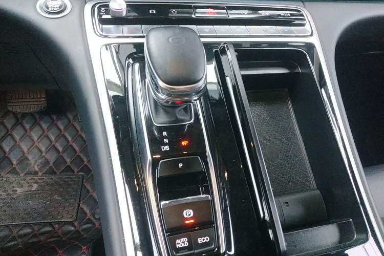 Used GAC Trumpchi M8 2021 Master Series 390T Ultimate Edition Gear Lever