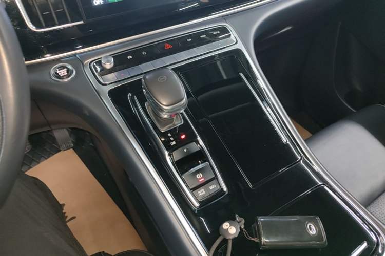 Used GAC Trumpchi M8 2021 Master Series 390T Ultimate Edition Gear Lever