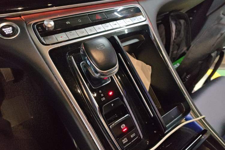 Used GAC Trumpchi M8 2021 Lingxiu Series 390T Deluxe Edition Gear Lever