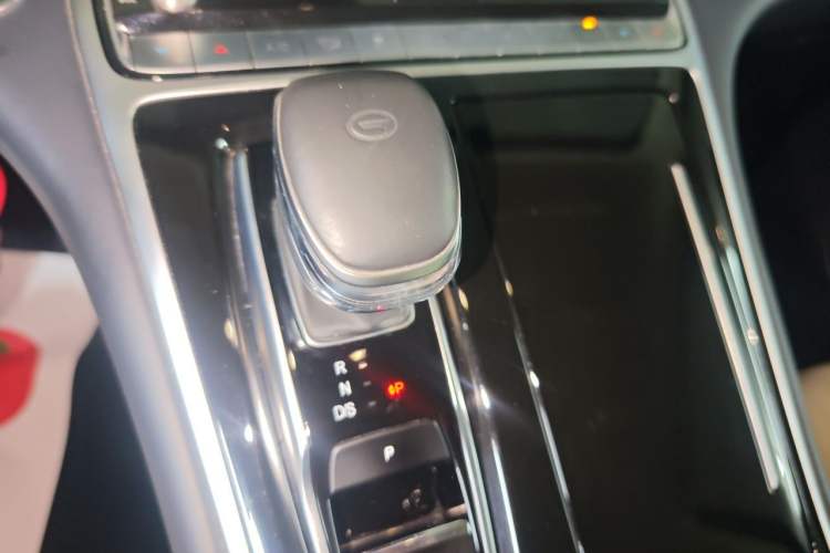 Used GAC Trumpchi M8 2021 Master Series 390T Four-Seat Deluxe Edition Gear Lever