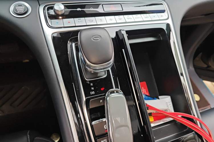 Used GAC Trumpchi M8 2021 Master Series 390T Prestige Edition Gear Lever