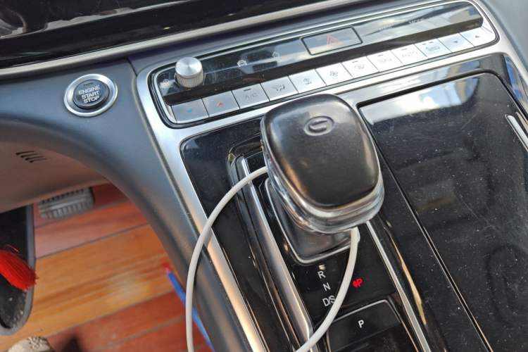 Used GAC Trumpchi M8 2021 Lingxiu Series 390T Deluxe Edition Gear Lever