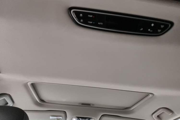 Used GAC Trumpchi M8 2021 Master Series 390T Prestige Edition Headliner