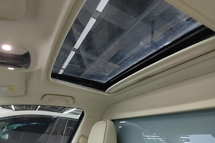 Used GAC Trumpchi M8 2021 Master Series 390T Four-Seat Glory Edition Headliner