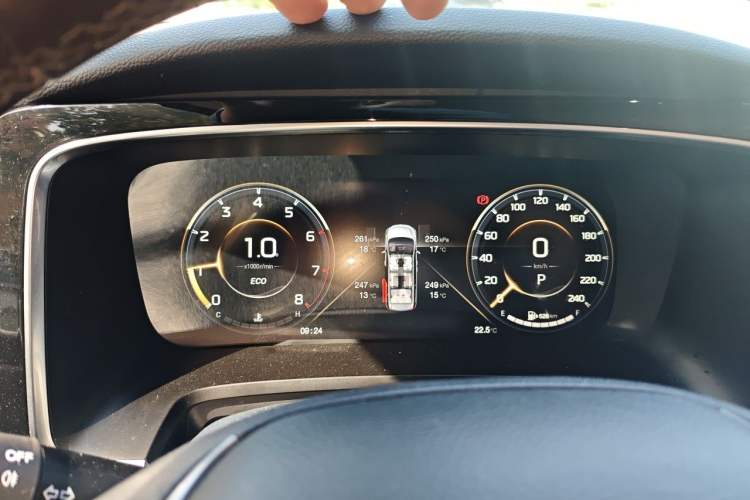 Used GAC Trumpchi M8 2021 Lingxiu Series 390T Ultimate Edition Instrument Cluster