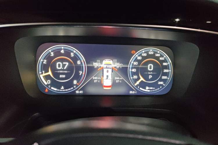 Used GAC Trumpchi M8 2021 Lingxiu Series 390T Deluxe Edition Instrument Cluster