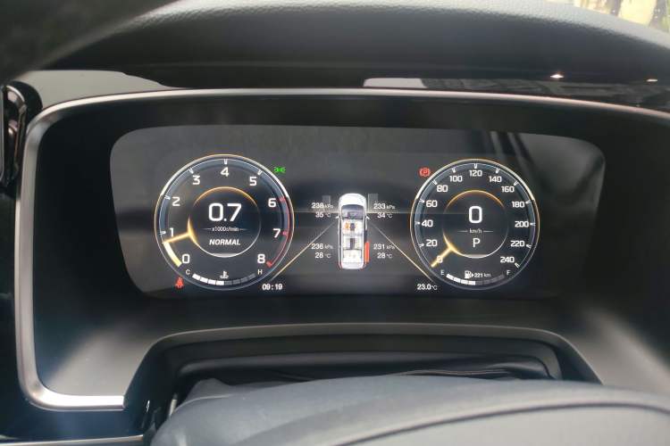 Used GAC Trumpchi M8 2021 Lingxiu Series 390T Deluxe Edition Instrument Cluster