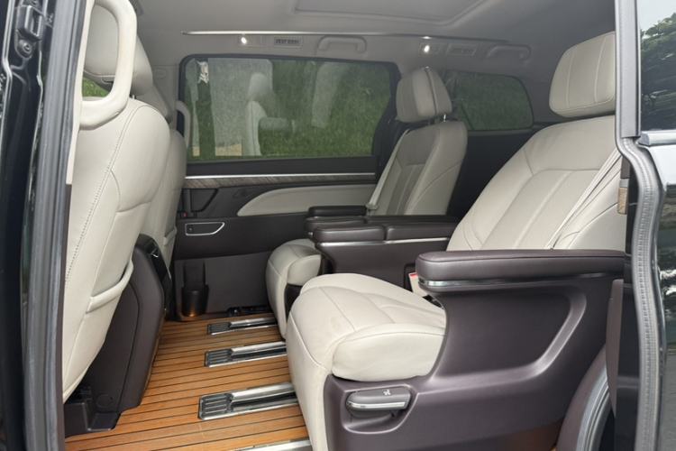 Used GAC Trumpchi M8 2021 Master Series 390T Prestige Edition Interior 1