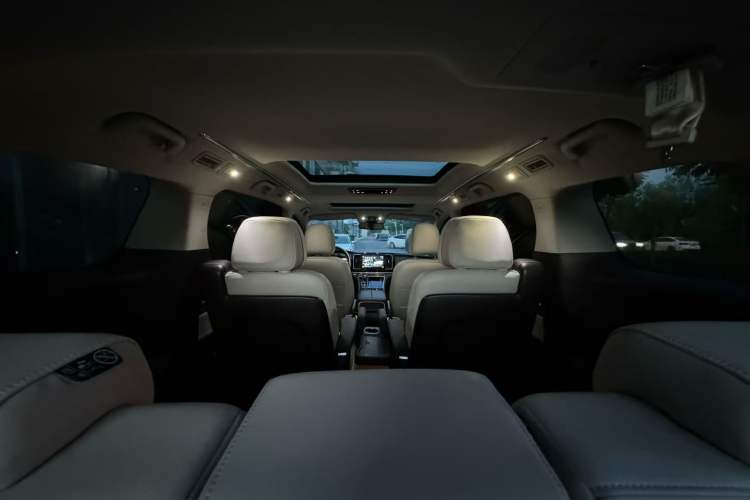 Used GAC Trumpchi M8 2021 Lingxiu Series 390T Ultimate Edition Interior 10