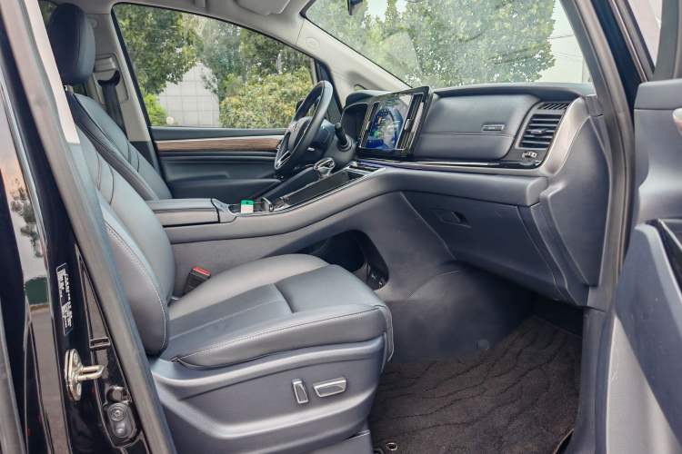 Used GAC Trumpchi M8 2021 Master Series 390T Ultimate Edition Interior 11