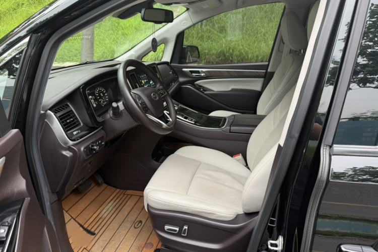Used GAC Trumpchi M8 2021 Master Series 390T Prestige Edition Interior 2