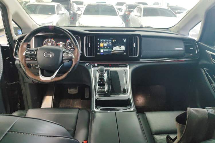 Used GAC Trumpchi M8 2021 Lingxiu Series 390T Deluxe Edition Interior 2
