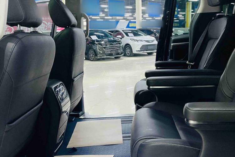 Used GAC Trumpchi M8 2021 Lingxiu Series 390T Deluxe Edition Interior 2