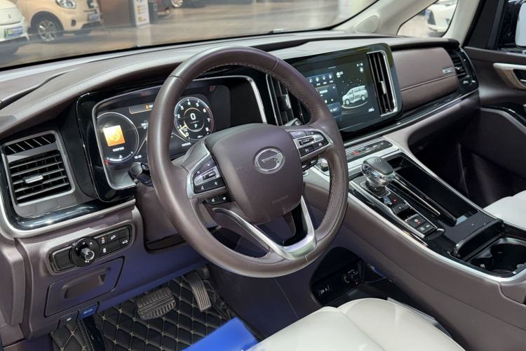 Used GAC Trumpchi M8 2021 Master Series 390T Prestige Edition Interior 2