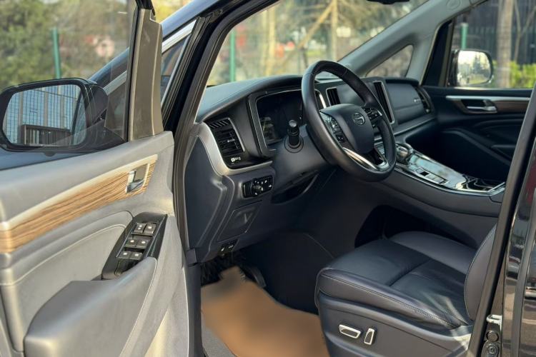Used GAC Trumpchi M8 2021 Lingxiu Series 390T Deluxe Edition Interior 2