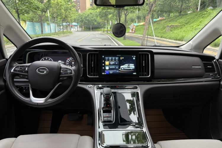 Used GAC Trumpchi M8 2021 Master Series 390T Prestige Edition Interior 3