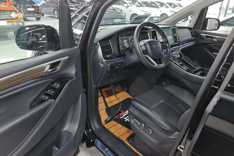 Used GAC Trumpchi M8 2021 Lingxiu Series 390T Supreme Wellness Edition Interior 3