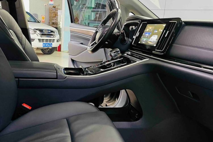 Used GAC Trumpchi M8 2021 Lingxiu Series 390T Deluxe Edition Interior 3