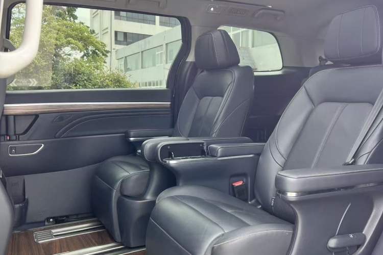 Used GAC Trumpchi M8 2021 Lingxiu Series 390T Deluxe Edition Interior 3